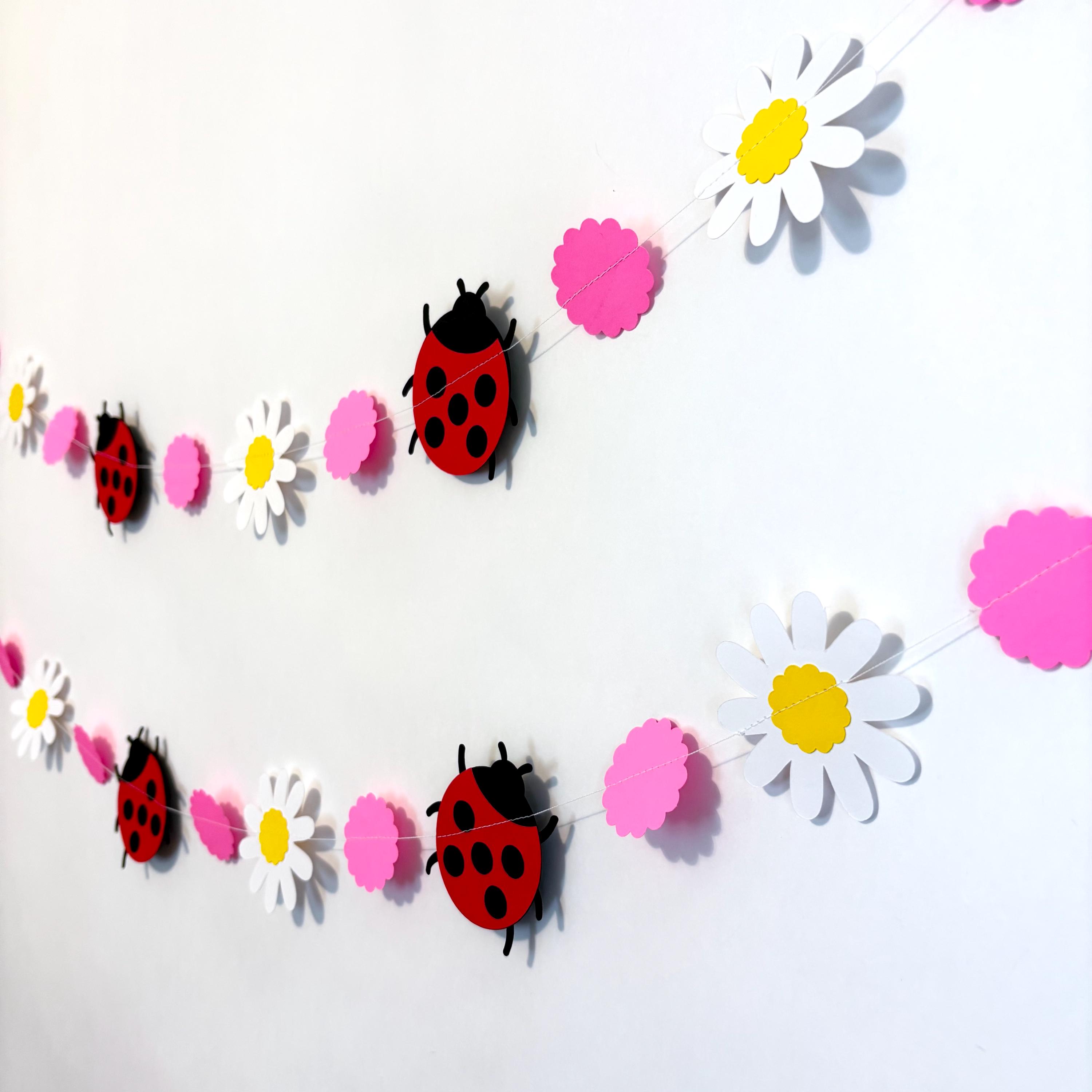 Lot de 3 guirlandes de marguerites Happy Birthday, bannière de marguerite, décoration d'anniversaire, guirlande Happy Birthday pour femmes et filles, fête d' anniversaire, guirlande de printemps Happy