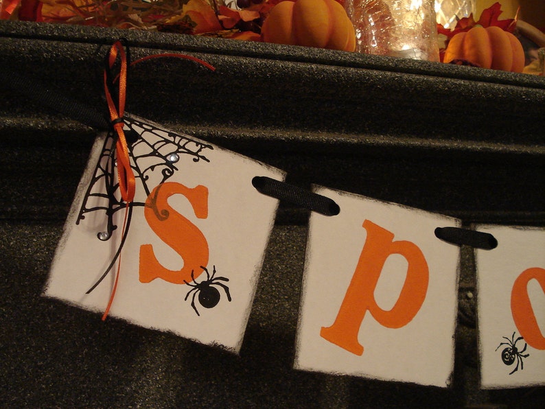 Halloween Decorations SPOOKY Banner Halloween Garland Halloween Banners Spooky Halloween Party Sign /Halloween/Photo Prop afbeelding 2