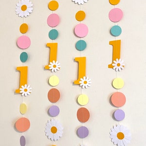 Groovy One 1st Birthday Garland: Retro Daisy Party Decor 画像 8