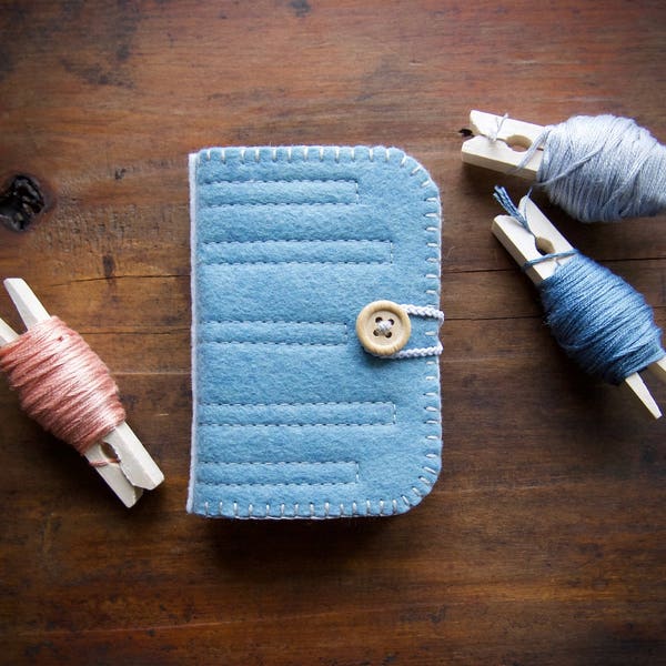 Wool Felt Needle Book Case Organizer Sewing Kit ø Calico ø LoftFullOfGoodies