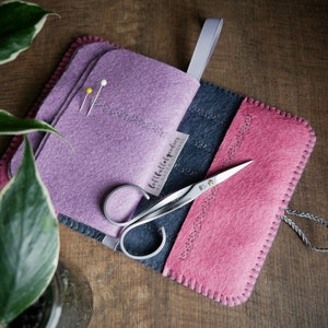 Wool Felt Needle Book Case Organizer Sewing Kit ø Think Pink ø LoftFullOfGoodies image 2