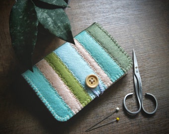 April's Delight ø Wool Felt Needle Book Case Organizer Sewing Kit ø LoftFullOfGoodies