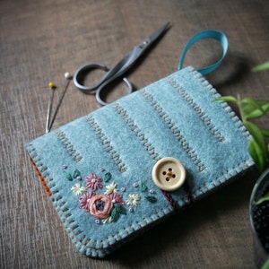 Wool Felt Needle Book Case Organizer Sewing Kit ø Florals ø LoftFullOfGoodies