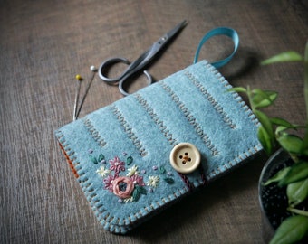 Wool Felt Needle Book Case Organizer Sewing Kit ø Florals ø LoftFullOfGoodies