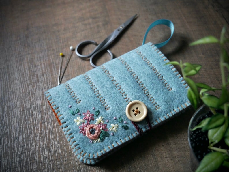 Wool Felt Needle Book Case Organizer Sewing Kit ø Florals ø LoftFullOfGoodies image 1