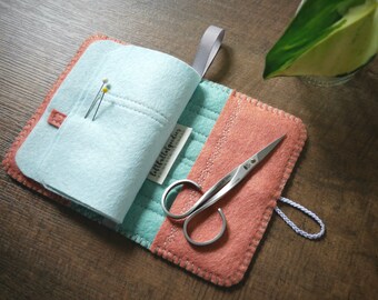 Wool Felt Needle Book Case Organizer Sewing Kit ø Pink Grapefruit ø LoftFullOfGoodies