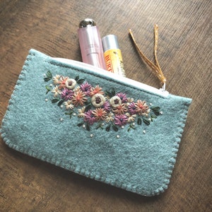 Wool Felt Coin Purse Wallet ø Small MakeUp Bag ø Hand Embroidered ø Personalised Gift ø LoftFullOfGoodies image 3