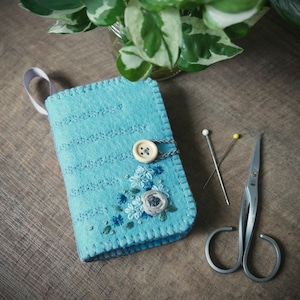 Wool Felt Needle Book Case Organizer Sewing Kit ø Forget Me Not ø LoftFullOfGoodies
