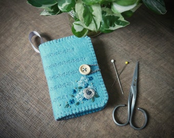 Wool Felt Needle Book Case Organizer Sewing Kit ø Forget Me Not ø LoftFullOfGoodies
