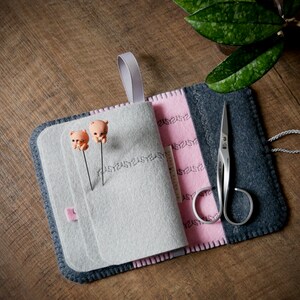 Wool Felt Needle Book Case Organizer Sewing Kit ø Florals ø LoftFullOfGoodies image 4