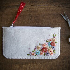 Wool Felt Coin Purse Wallet ø Small MakeUp Bag ø Hand Embroidered ø Personalised Gift ø LoftFullOfGoodies image 9