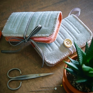 Wool Felt Needle Book Case Organizer Sewing Kit ø Blush & Grey  ø LoftFullOfGoodies