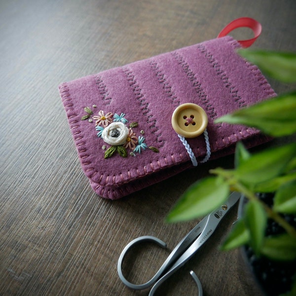 Wool Felt Needle Book Case Organizer Sewing Kit ø Florals ø LoftFullOfGoodies