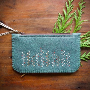ウールフェルト小銭入れウォレット ø 小さなメイクアップバッグ ø 秋の庭 ø LoftFullOfGoodies