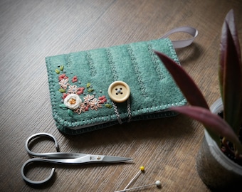 Wool Felt Needle Book Case Organizer Sewing Kit ø Florals ø LoftFullOfGoodies