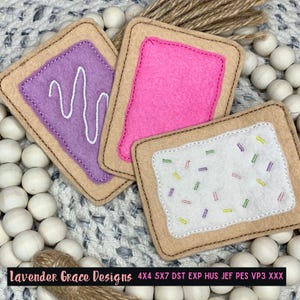 In The Hoop Pastry Streudal Embroidery Digital Download, 4x4 5x7 Feltie Food Playset, Breakfast Pretend Play, Sensory Toys, Homeschooling