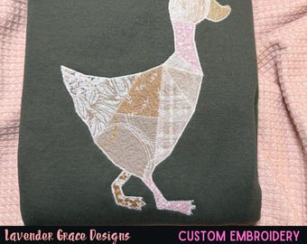 Gestickter Aufnäher Gesteppter Entenpullover oder Hemd Hometetärer vom Land Mädchen Tragen Benutzerdefinierte Farben Landgans Farmstil Design Stoff Chic