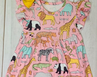Milchseidenrosa Tierzoo-Kleid mit Flatterärmeln, Mädchen-Kleinkind-Abenteuer mit Tieren, Zebra, Elefant, Delfin, Pandas *Versand in 24 Stunden!