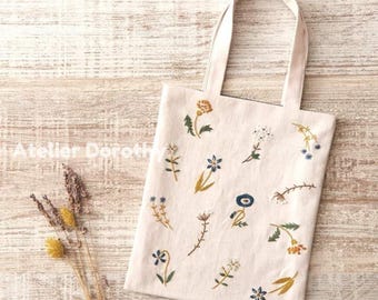 Mini Tote Broderikit: Botanisk Blomsterträdgård - LeCien Cosmo, Beige