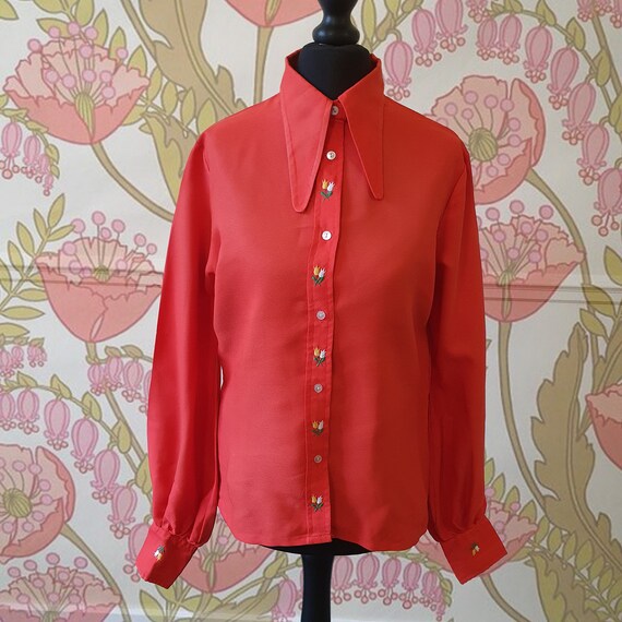 1970s red puff sleeve shirt