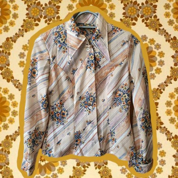 1970's Dagger Collar Shirt.