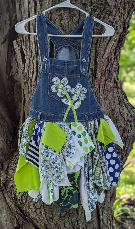 Boho Denim Overall Dress - Upcycled Size 12 with Daisy Appliqus Boho Denim Overall Dress - Upcycled Size 12 with Daisy Appliqus