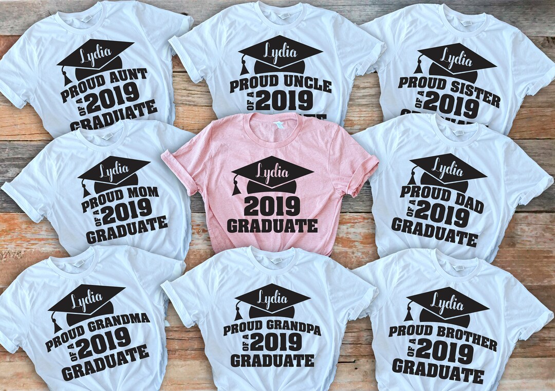 Super Proud Oma Of A 2019 Graduate Graduation T-Shirt Super Proud Oma Of A 2019 Graduate Graduation T-Shirt