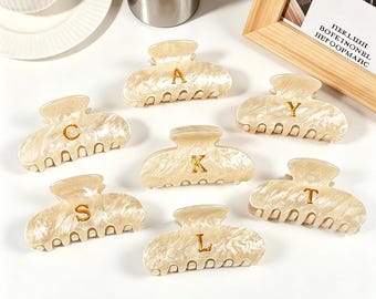 Gepersonaliseerde haarclip met letter van roze marmer, haarclip met eigen initialen, cadeau voor bruidsmeisjes