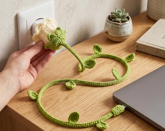 Motif de couverture de chargeur au crochet | Motif de protection de câble en forme de fleur | Pochette pour chargeur liane PDF | Téléchargement numérique