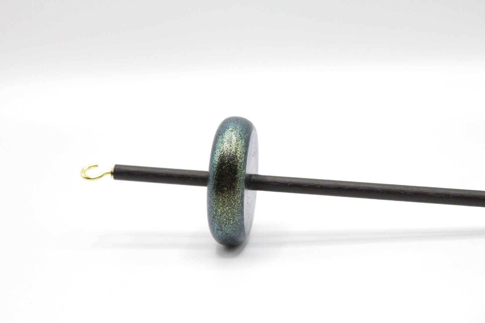 Emerald Dragon Sparkle Drop Spindle - Blue Green Gold Shifting Colors ...