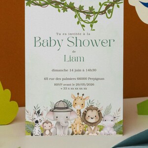 Invitation baby shower safari, fête prénatale thème sauvage, modèle canva bébé animaux de la jungle, carte girafe