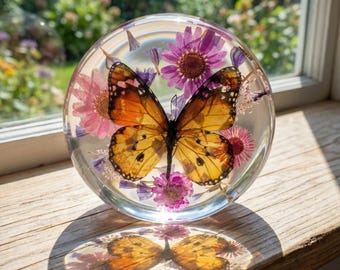 Plain Tiger Butterfly Resin Art, Real Butterfly Specimen (Danaus chrysippus), Pressed Flower Decor, Botanical Resin Display,Cottagecore Gift