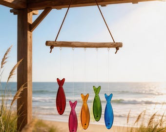 Campana de viento con forma de pez de vidrieras, atrapasoles de peces coloridos, móvil colgante de madera flotante, decoración para jardín y patio, regalo para ventana de estilo costero
