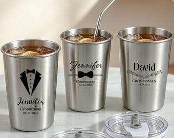Personalisierte Groomsmen-Tasse mit Deckel und Strohhalm, kundenspezifisches 12-Unzen-Edelstahl-Pintglas, Trauzeugen-Vorschlag Geschenk, Hochzeitsgastgeschenke für Männer