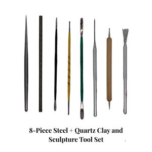 Può includere: Un set di 8 utensili in acciaio e quarzo per argilla e scultura. Gli utensili sono di varie forme e dimensioni, tra cui un utensile ad ago, un utensile scanalato e un utensile ad anello. Gli utensili sono disposti verticalmente.