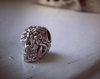 Small Day of the Dead Skull Necklace - Sterling Silver Small Day Of The Dead Pendentif