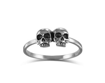 Double Skull Stacking Ring - Antique Silver Two Skull Stackable Ring