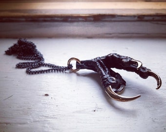 Crow Claw Necklace - Bronze Black Crow Claw Pendant - Bird Foot