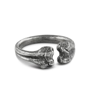 Femur Bone Ring - Antique Silver Femur Bone Ring