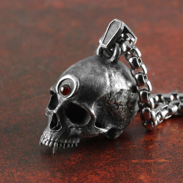 Crâne de vampire - Pendentif crâne de croc en argent sterling avec grenat - Pendentif crâne de démon