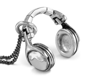 Headphones Necklace - Antique Silver Headphones Pendant