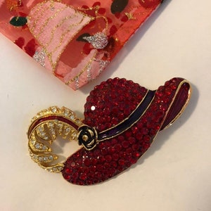 Red Hat Society Brooch Scarlett O'Hara BBQ Hat Pin With Red White Crystal Rhinestones Gold Feather Rare Vintage From 1980s Movie Release