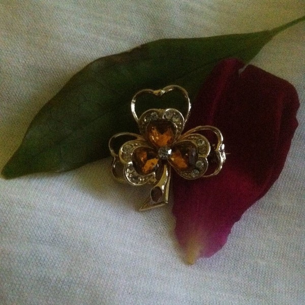 Shamrock Pin Vintage Irish Cultural Brooch St. Patrick's Day Gift Amber Shamrock Pin Shamrock Brooch Heart Shamrock Irish Themed Jewelry