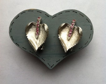 Silver and Pink Rhinestone Heart Shaped Leaf Earrings, Vintage Leaf Earrings, Heart Earrings, Silver Heart Earrings, Pink Heart Earrings