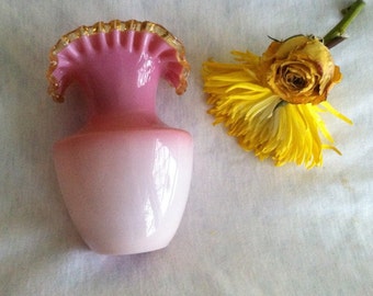 Fenton Pink Ruffled Vase Vintage Pink Ombre Satin Glass Vase With Yellow Edges Rose  Hostess Shower Spring Mothers Day Home Decor Gift