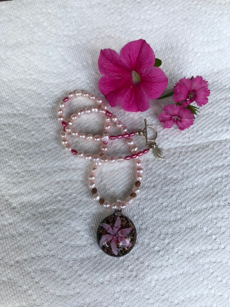 Sea Star Pink Flower Glass Pendant Necklace With Freshwater image 5