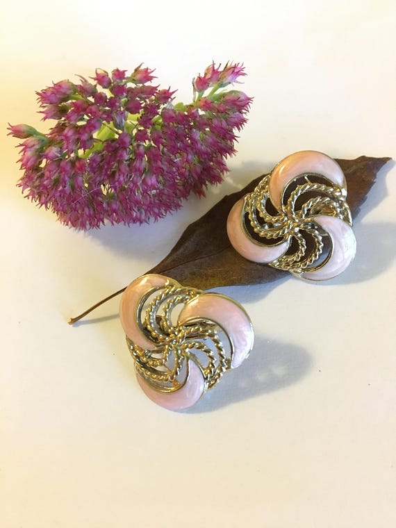 Pink Enamel Swirl Earrings Mid Century Clip On Spi