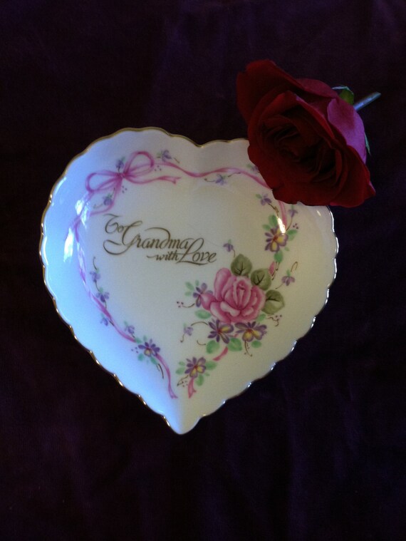 Lefton To Grandma With Love Bone China Heart Trin… - image 3