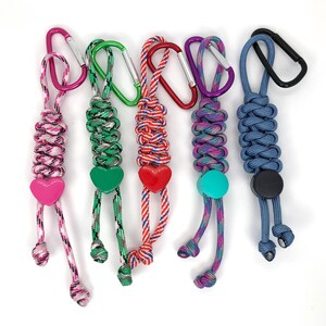 Heart Paracord Bag Charm Keychain – Handmade Braided Rope Keychain with Carabiner & Heart Stopper – Colorful Accessory for Bags or Backpacks