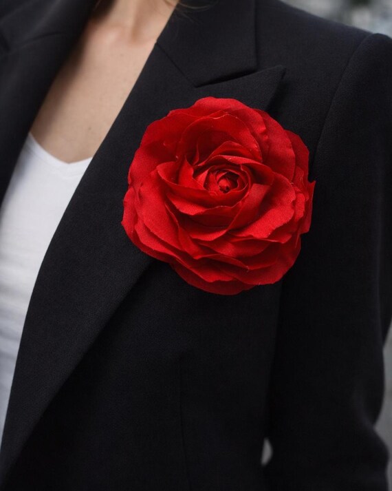 Red Fabric Rose Brooch – Satin Floral Pin Shoulder for  display picture 3